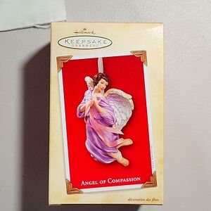 Hallmark Angel of Compassion 2004 keepsake ornament